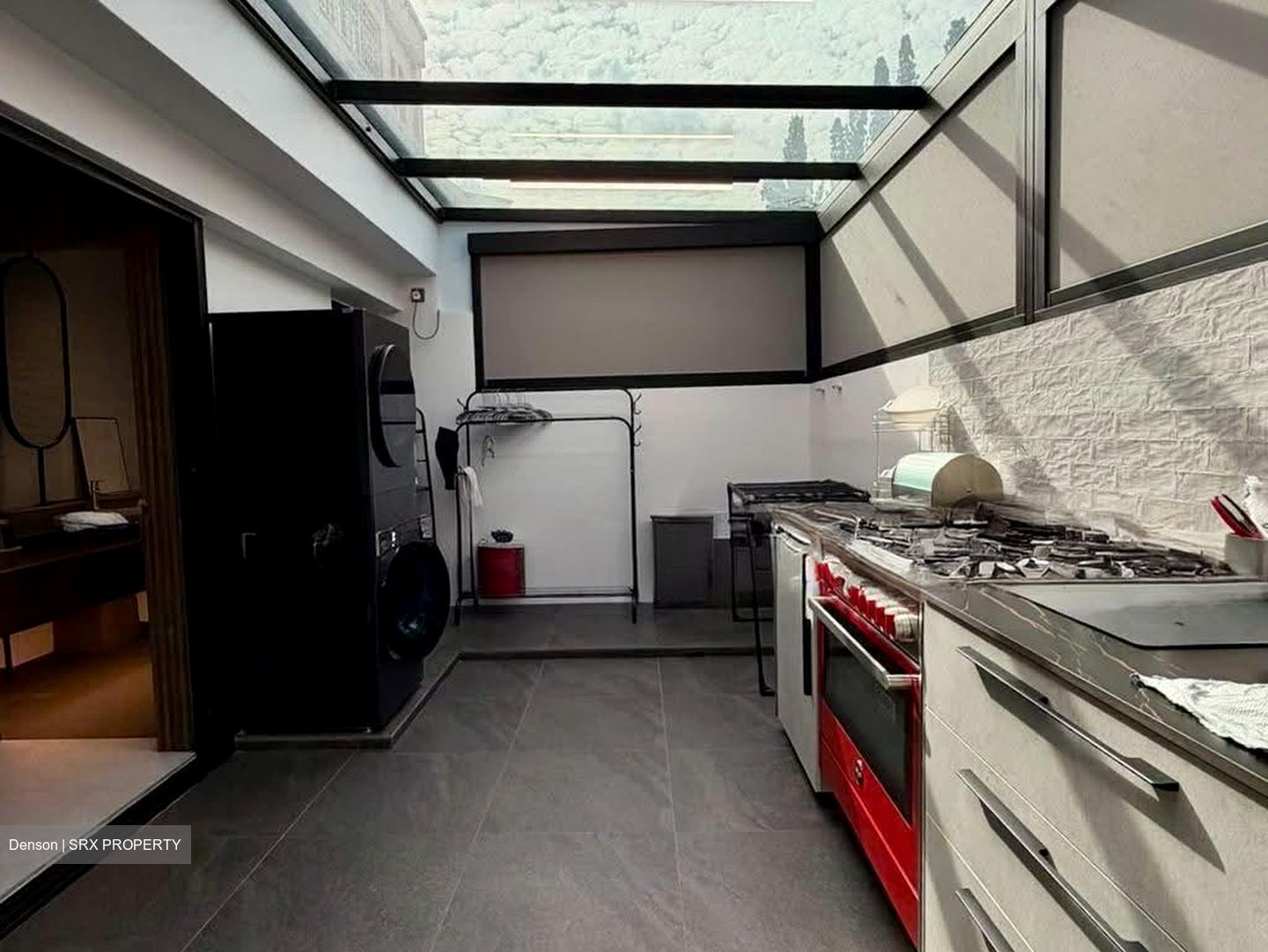 Glasgow Terrace (D19), Terrace #637374251